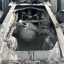 Professional-Semi-Truck-Pressure-Washing-and-Detailing-Restoration 2